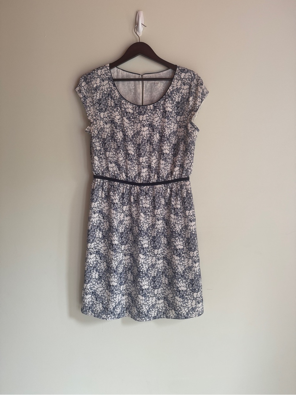 LOFT Navy and Cream Floral Cap Sleeve Mini Dress